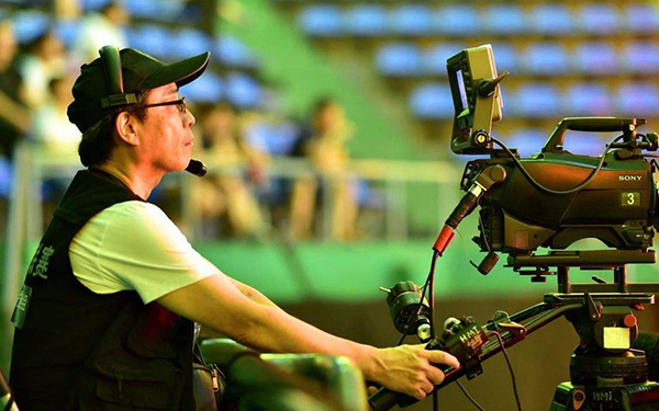 无人机解锁影视拍摄新维度，重塑视听盛宴